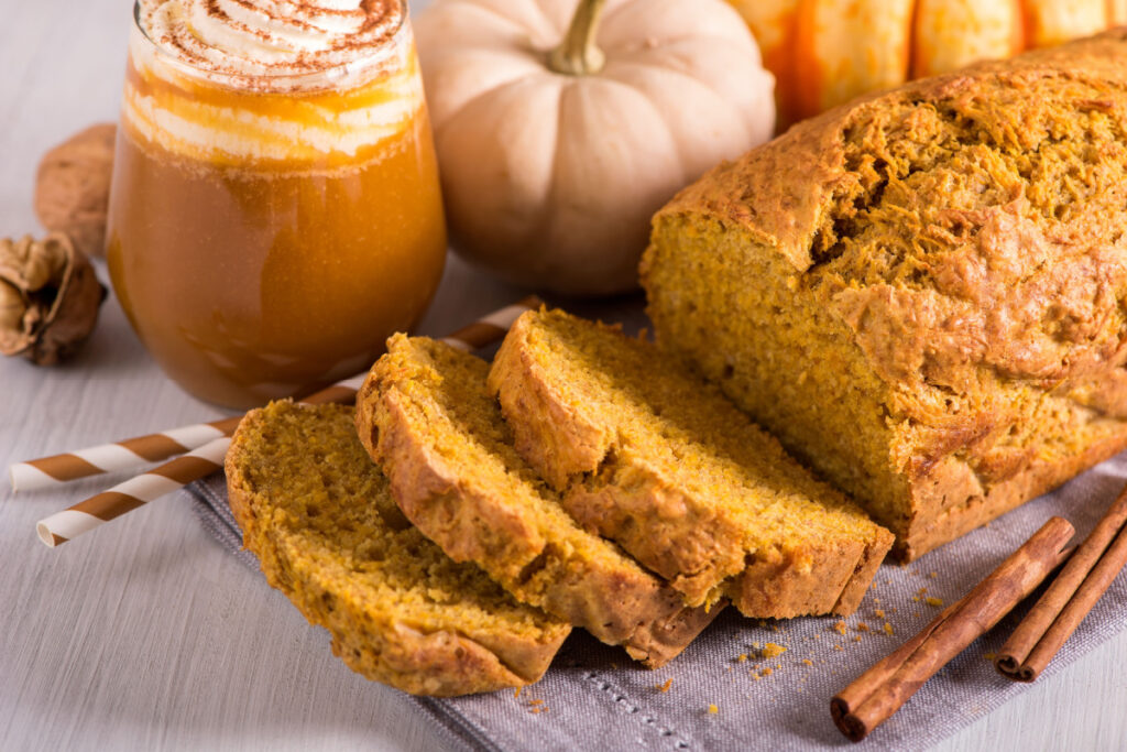 Herbstlicher Kürbiskuchen mit Gewürzen