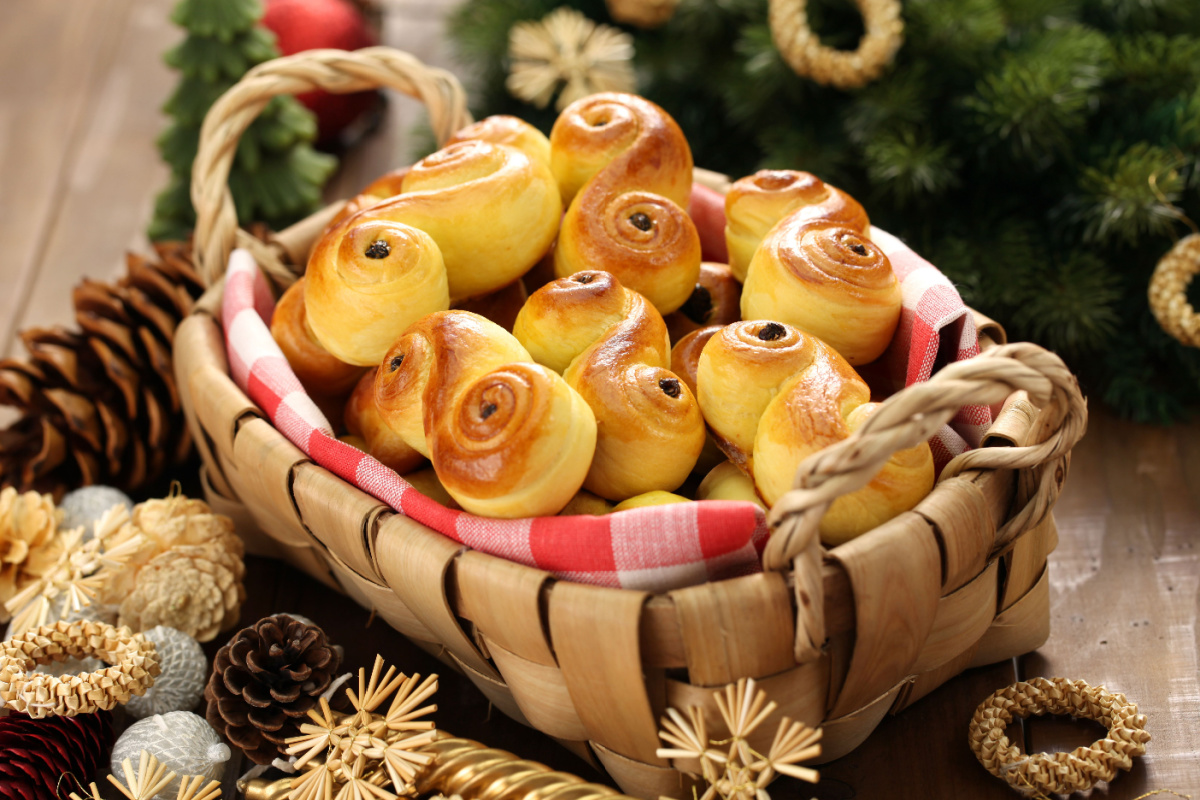 Weihnachtsgebäck Lussekatter aus Hefeteig