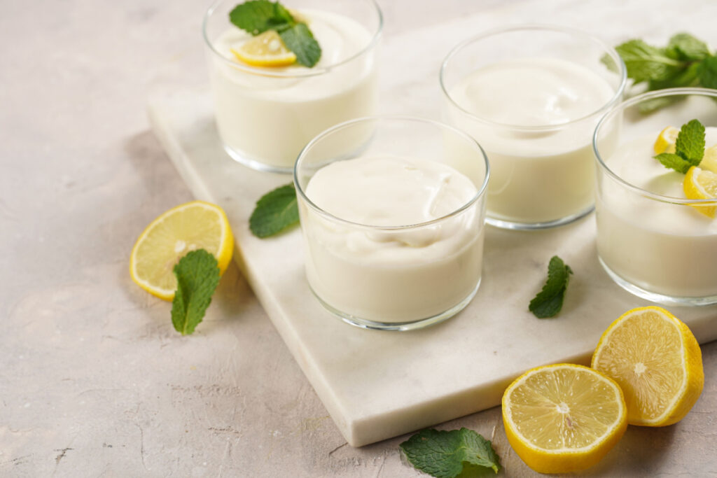 Erfrischendes Mascarpone Dessert mit Zitrone