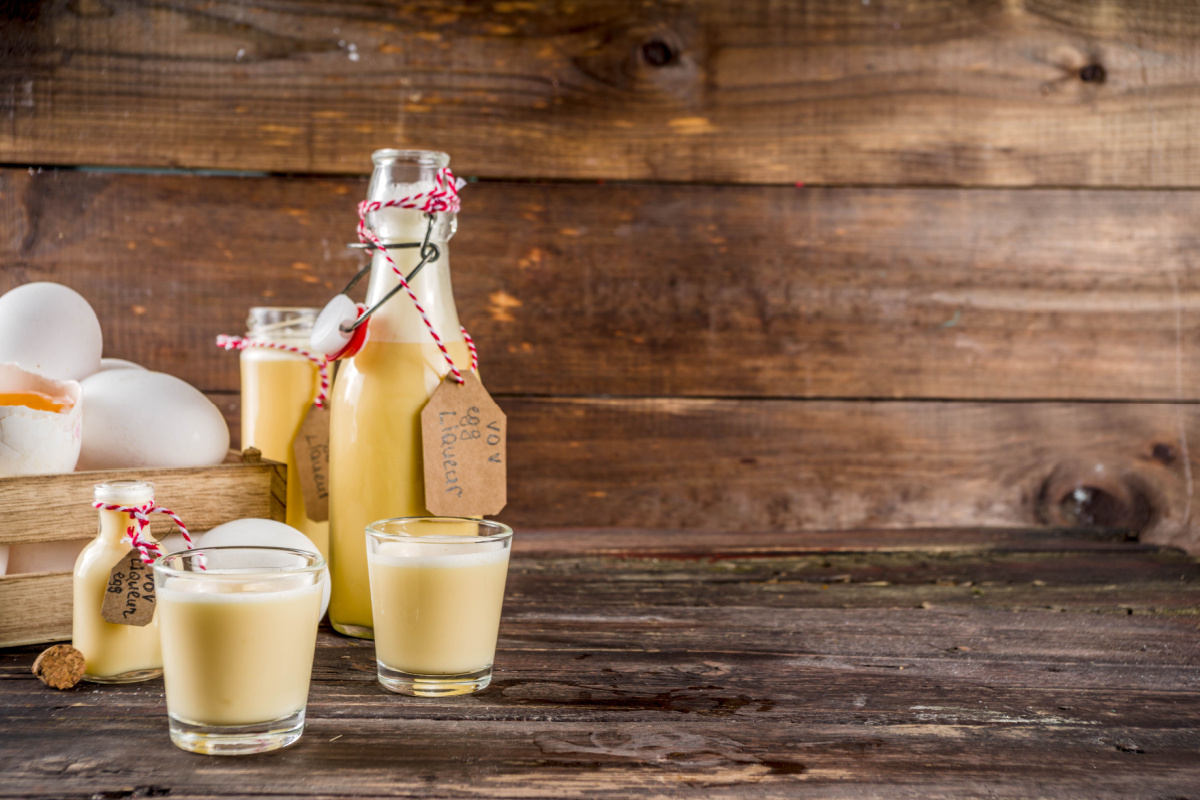 Cremiger Eierlikör mit Wodka und Sahne