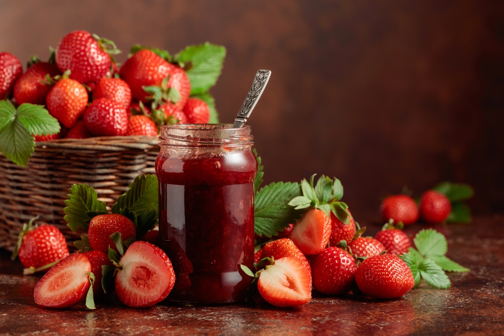 Erdbeermarmelade Einfache Rezepte für die Herstellung zu Hause