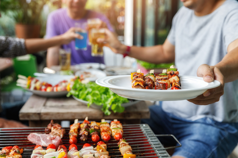 Grillen für echte Genießer Wie man die Sinne mit Düften und Aromen verführt