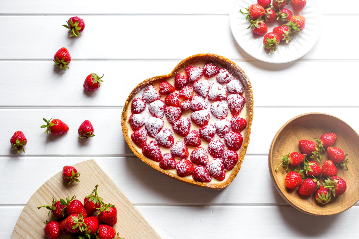 Liebe in Herzform Käsekuchen mit Erdbeeren zum Muttertag