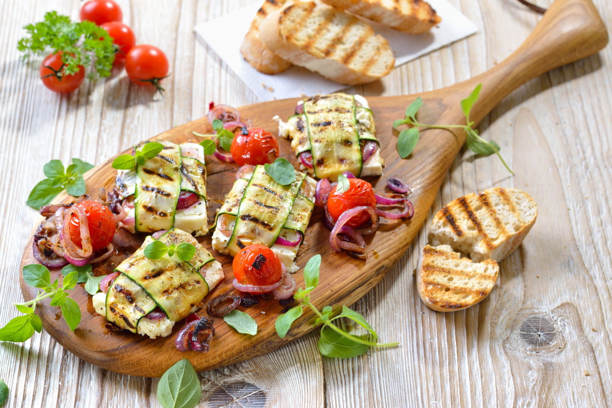 Zucchini Feta vom Grill Perfekt für Partys