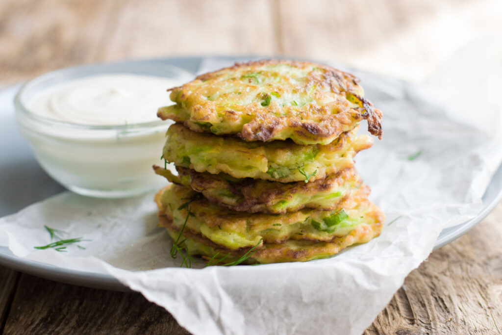 Zucchini-Puffer Knuspriger Genuss für jeden Anlass