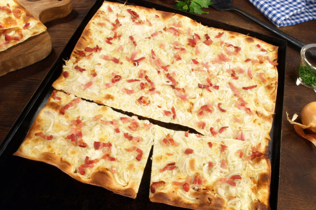 Leicht, Knusprig, Unwiderstehlich - Flammkuchen selbst gemacht