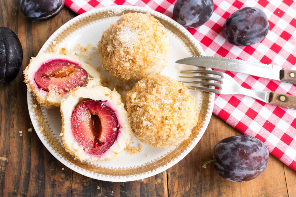 Verführerische Zwetschgenknödel Schritt für Schritt zum Genuss
