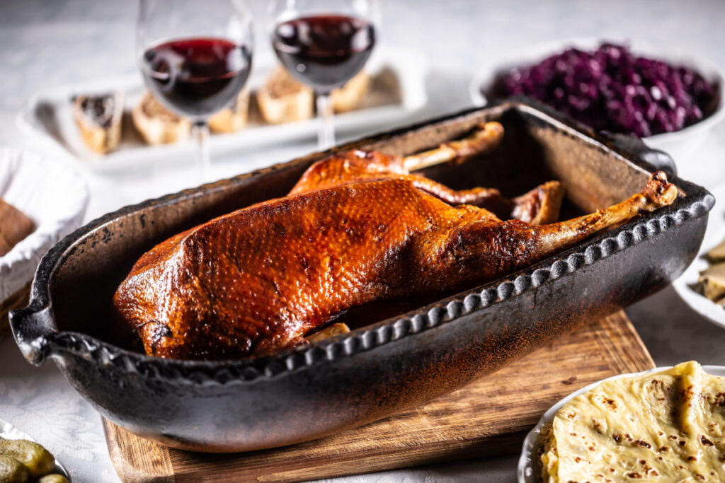 Saftig, knusprig und aromatisch Gänsebraten im Ofen