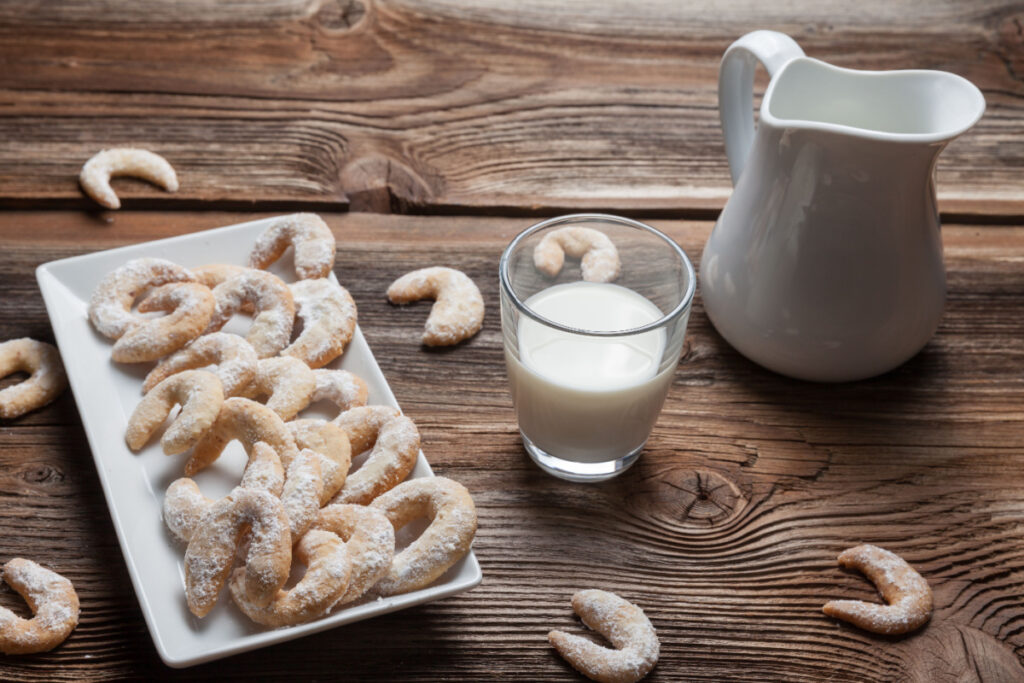 Weihnachtliches Gebäck Zarte Vanillekipferl selber machen