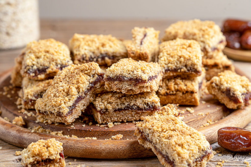 Streuselkuchen neu interpretiert Mit süßer Dattelfüllung