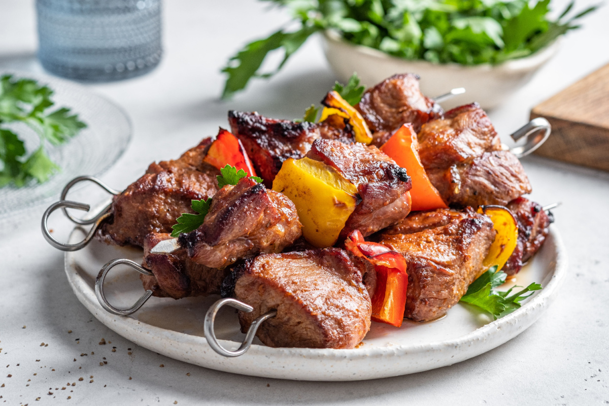 Kebab-Spieße mit Paprika Ein Genuss vom Grill