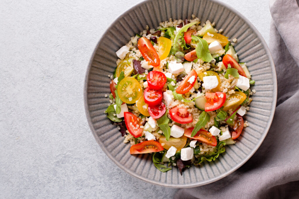 Leichter Couscous-Salat Perfekt für heiße Tage