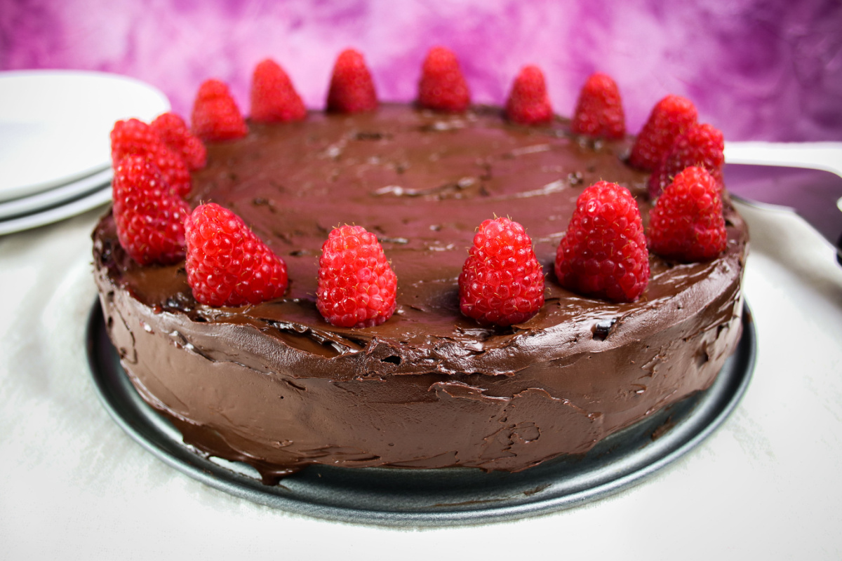 Schokoladenglück mit Himbeer-Topping Schokoladenkuchen