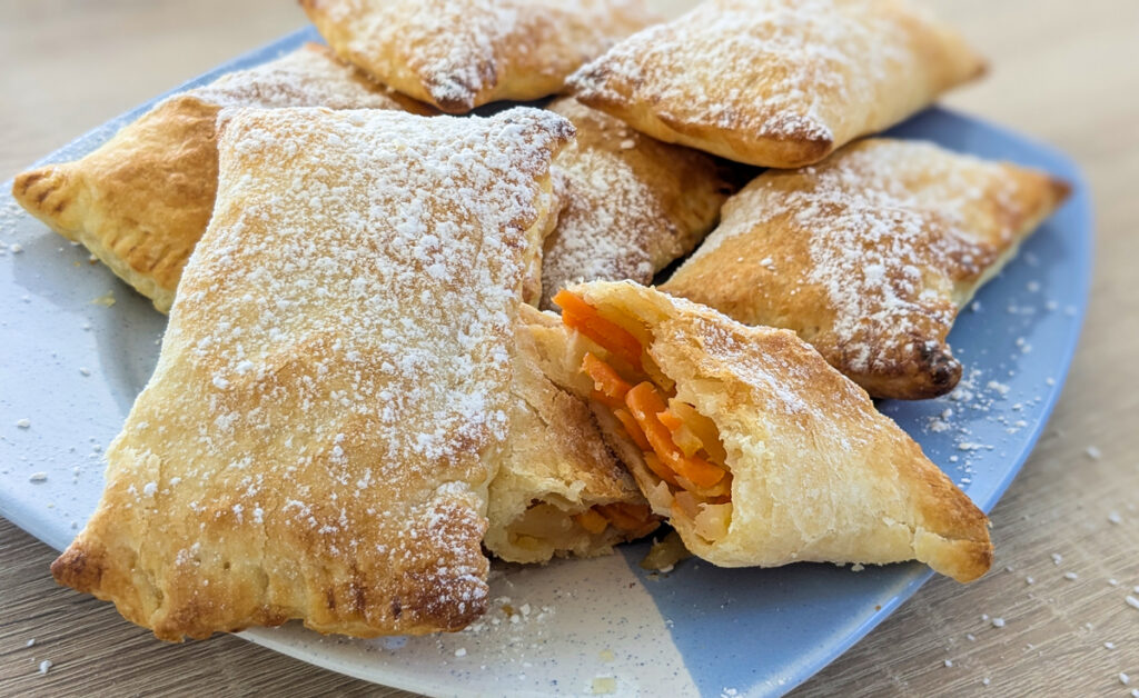 Süße Versuchung: Apfeltaschen mit Möhren und Zimt