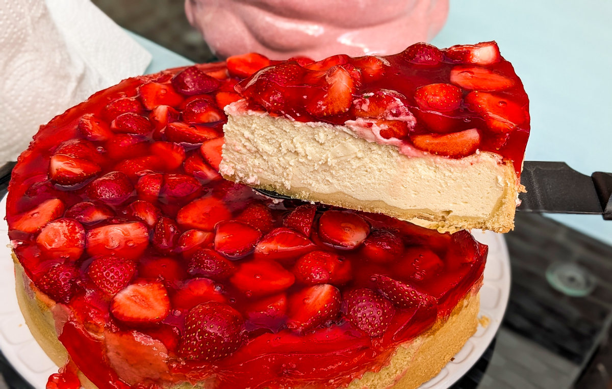 Käsekuchen mit Erdbeeren Der Liebling auf jeder Kaffeetafel
